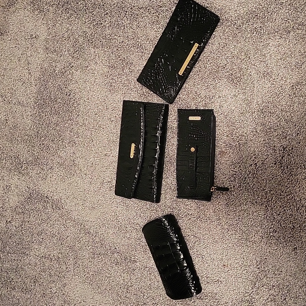 Brahmin purse and accessories - Picture 3 of 4